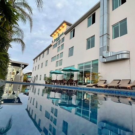 Aquamarina Hotel 만타 외부 사진