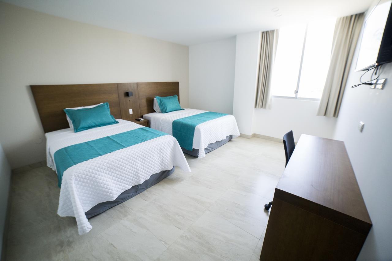 Aquamarina Hotel 만타 외부 사진