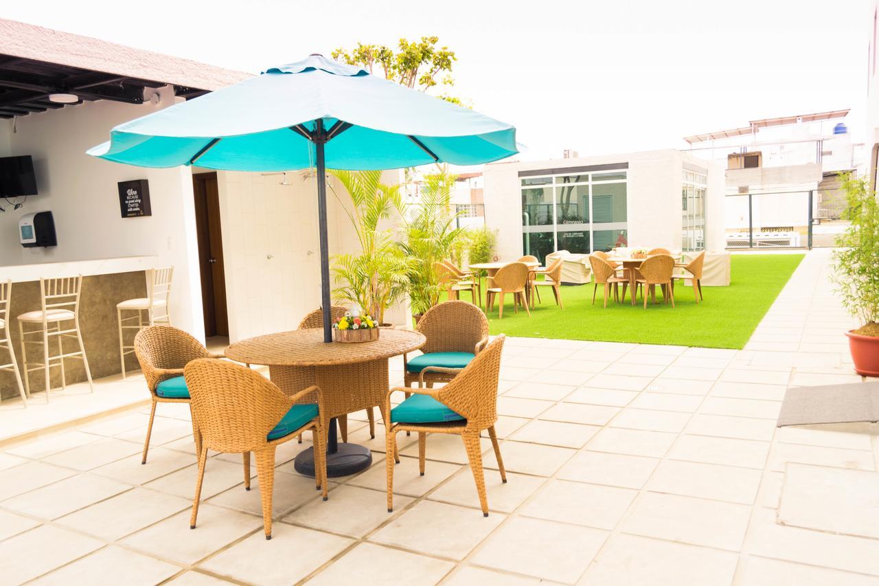 Aquamarina Hotel 만타 외부 사진